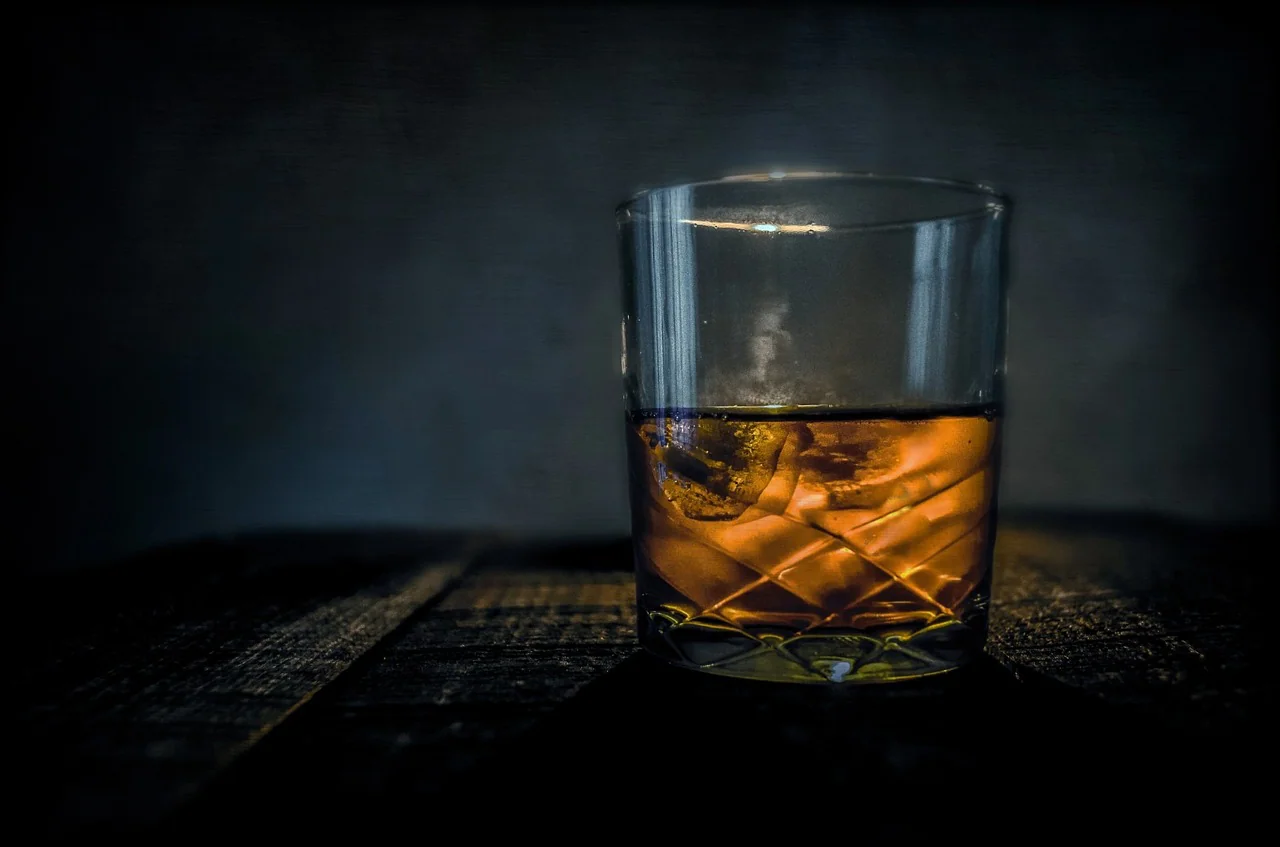 The Guide to Flying from Mumbai to South Africa 30 Whisky - MasaiMaraSafari.in