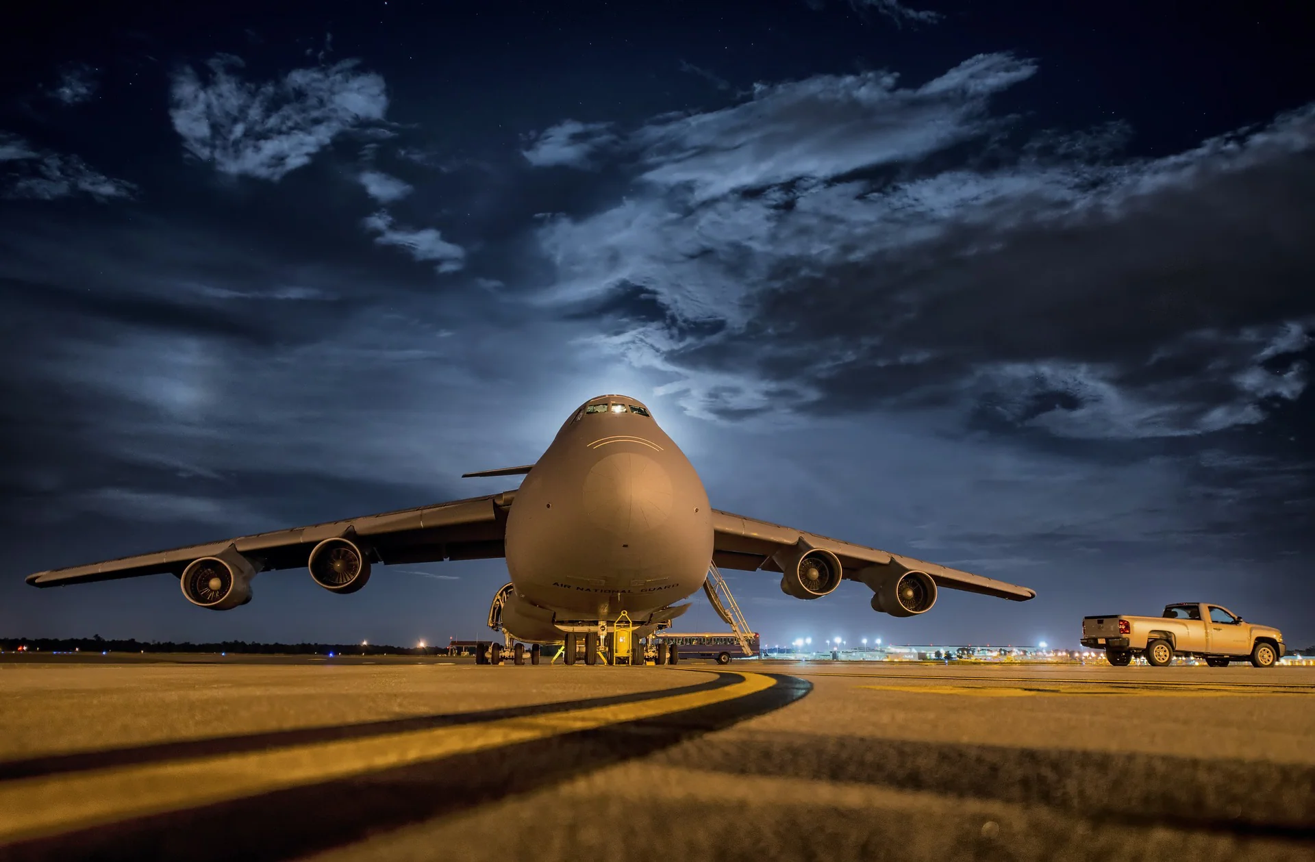 The Guide to Flying from Mumbai to South Africa 22 Mumbai to South Africa - Popular Route
