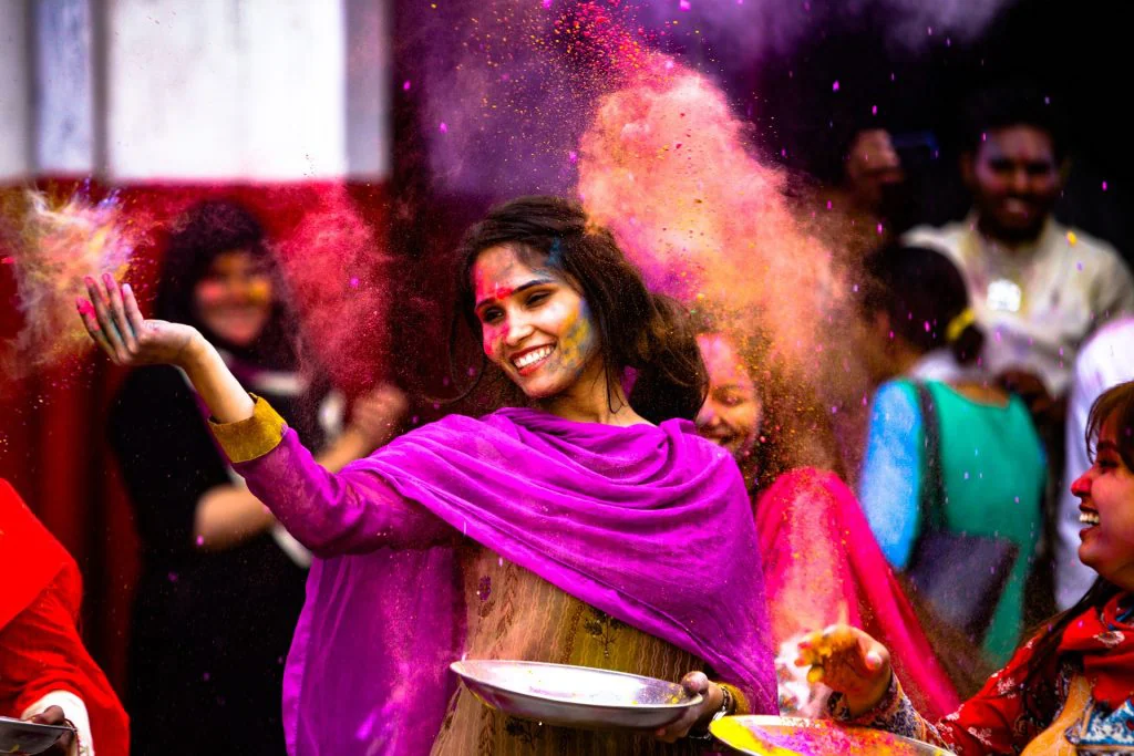 The Guide to Flying from Mumbai to South Africa 27 Celebrating holi in India - Holiday
