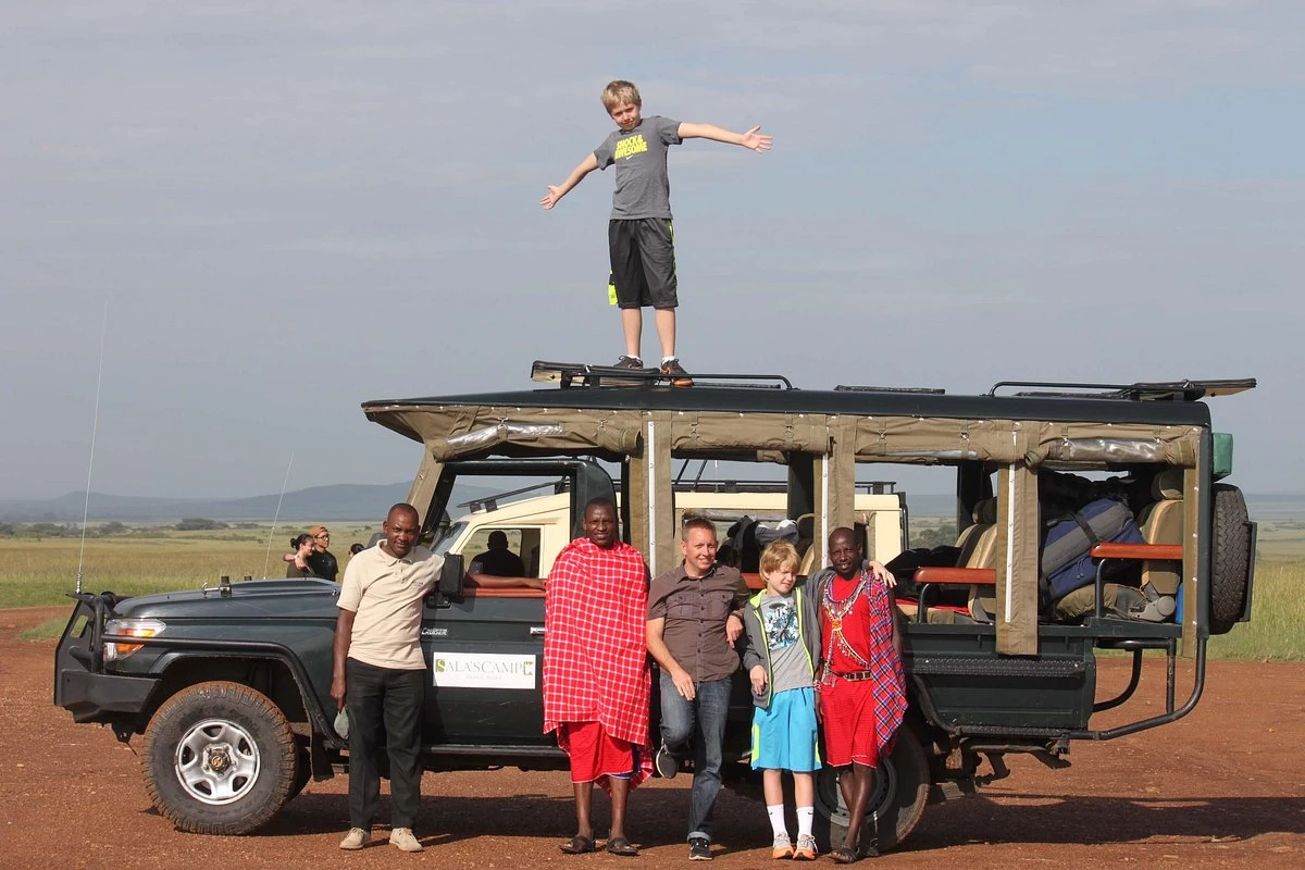 Salas Camp Masai Mara - Video Overview. 5 Game Drive in the Mara